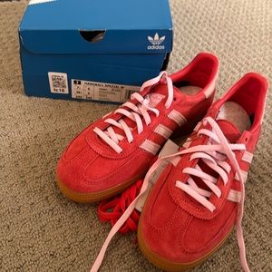 Brand new women’s adidas handball spezial 7.5